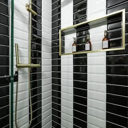 Jacuzzi Deluxe - Penthouse
